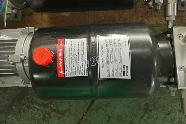 登车桥动力单元